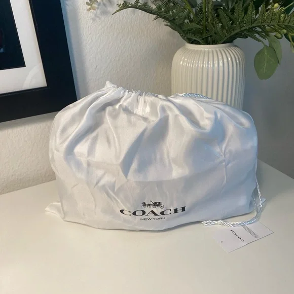 New Coach Tabby 26 Quilted Nappa Leather Tie Dye - Picture 16 of 16